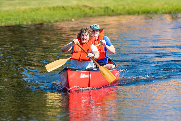 3CanoeRace_36