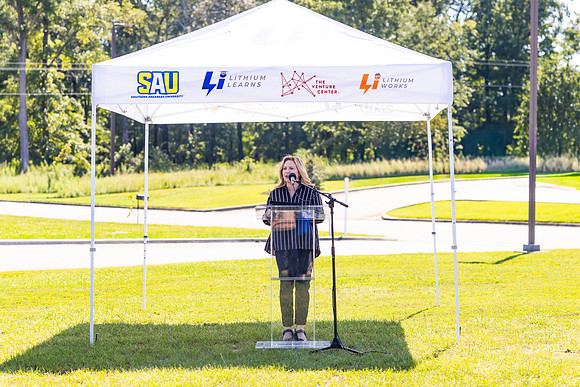 LiTHIUMLEARNS Ribbon Cutting and Open House_17