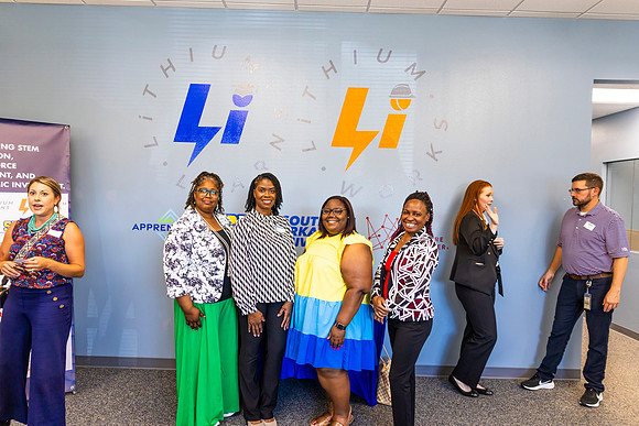 LiTHIUMLEARNS Ribbon Cutting and Open House_94