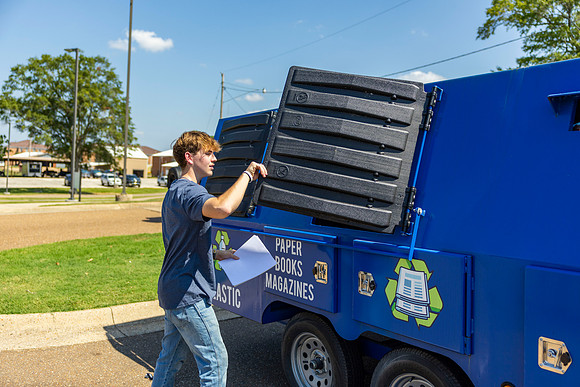 Recycle Trailer 28