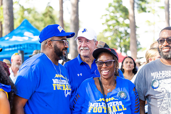 SAU vs. Harding - Family Day_12