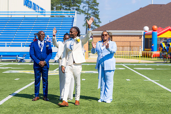 HomecomingCoronation25_23