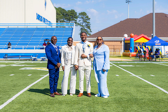 HomecomingCoronation25_24