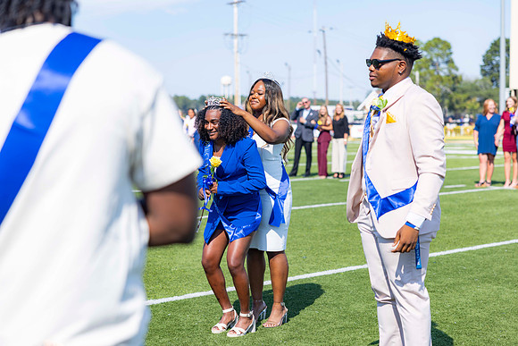 HomecomingCoronation25_35