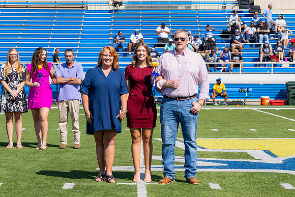 HomecomingCoronation25_65