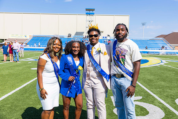 HomecomingCoronation25_69