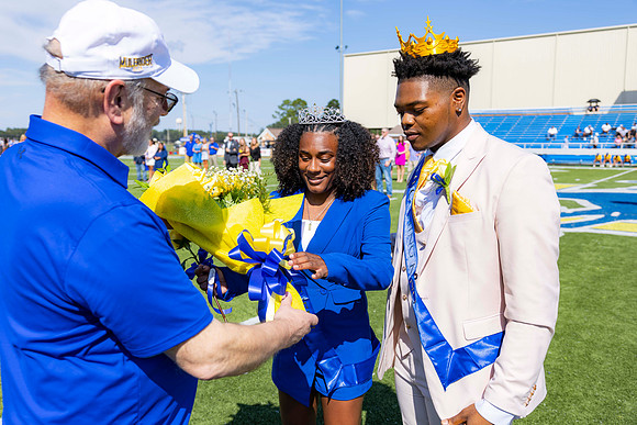HomecomingCoronation25_71