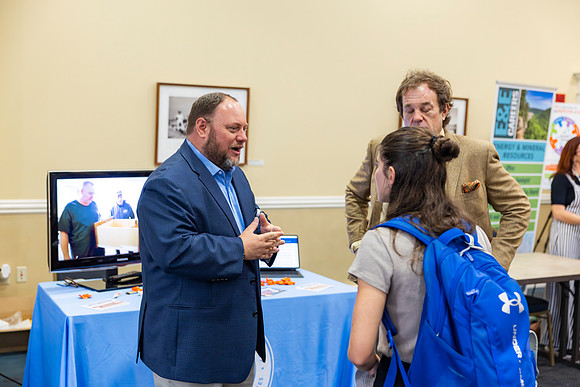 SAUCareerFair25_12