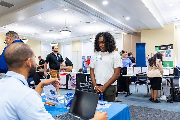 SAUCareerFair25_24