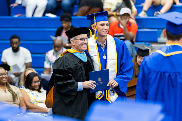 SAUSummerCommencement25_55