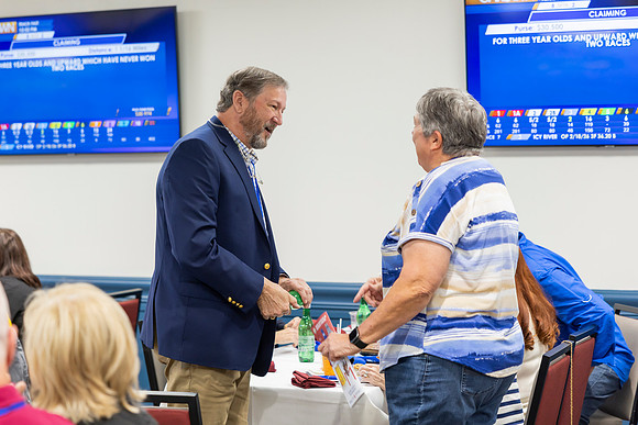 Alumni Day at the Races_148