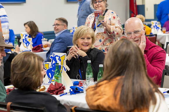 Alumni Day at the Races_154