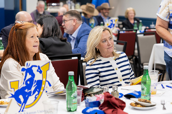 Alumni Day at the Races_167