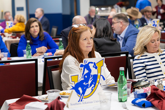 Alumni Day at the Races_168