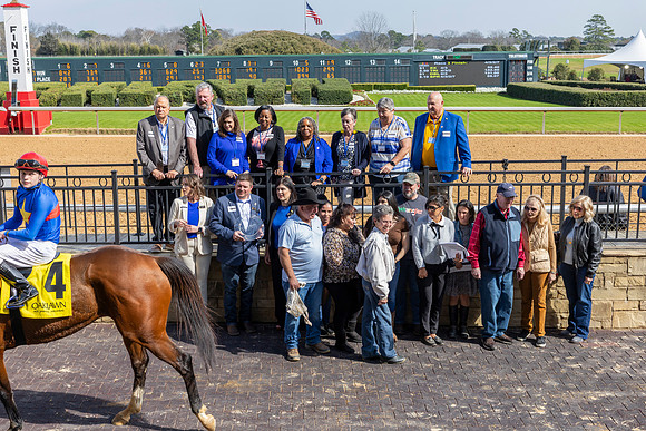 Alumni Day at the Races_184