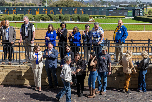 Alumni Day at the Races_188