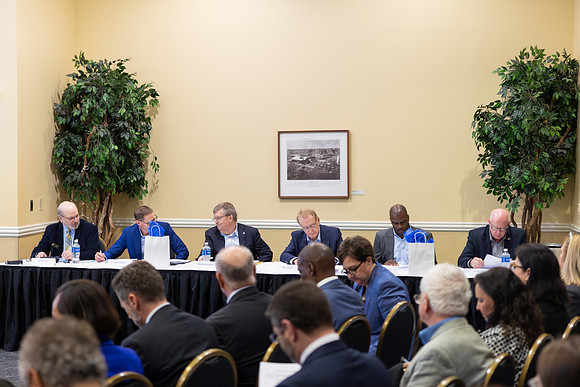 BoardMeeting2