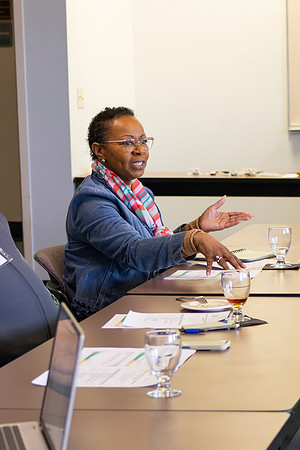 RoundTable6