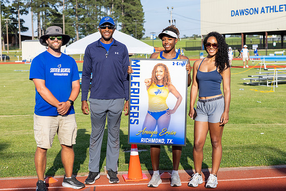 T&F Senior Day19