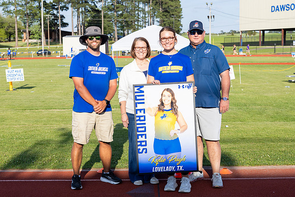T&F Senior Day31