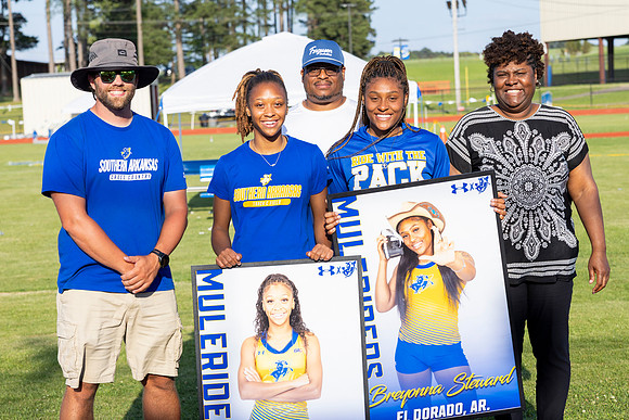 T&F Senior Day35