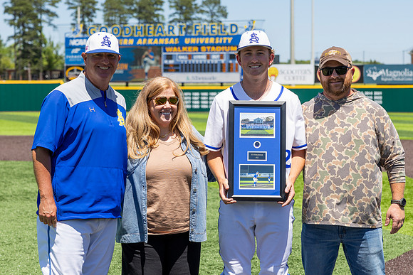 BSB Senior Day16