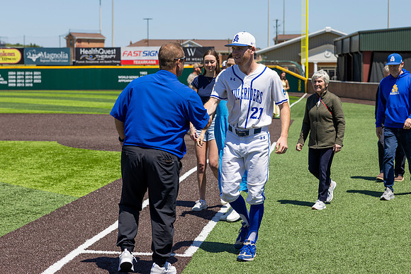 BSB Senior Day18