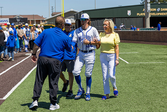 BSB Senior Day25
