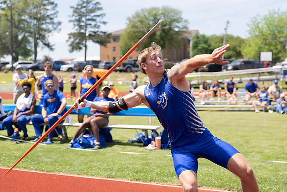 T&F Senior Day47