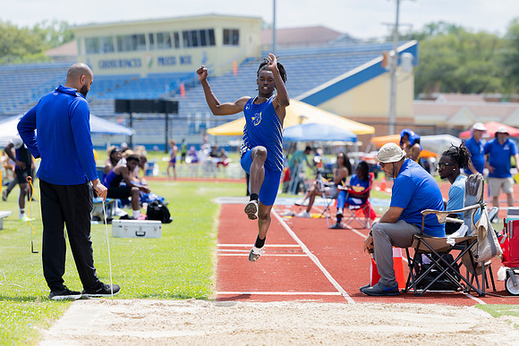 T&F Senior Day77