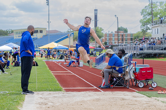 T&F Senior Day90