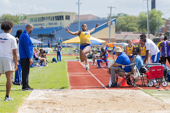 T&F Senior Day107