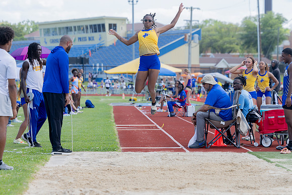 T&F Senior Day112