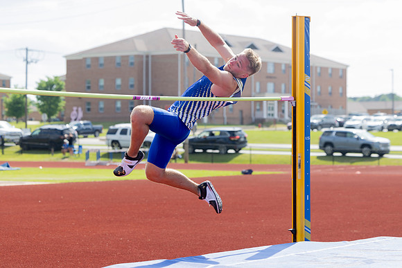 T&F Senior Day135