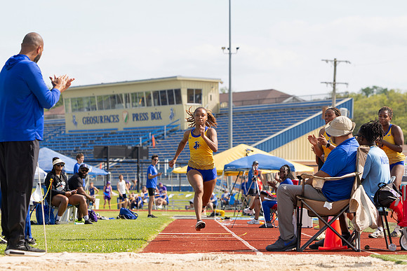T&F Senior Day150