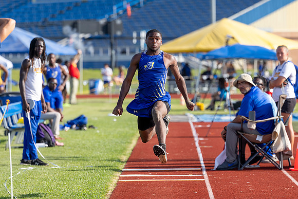 T&F Senior Day175