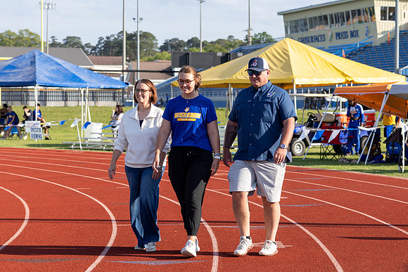 T&F Senior Day189