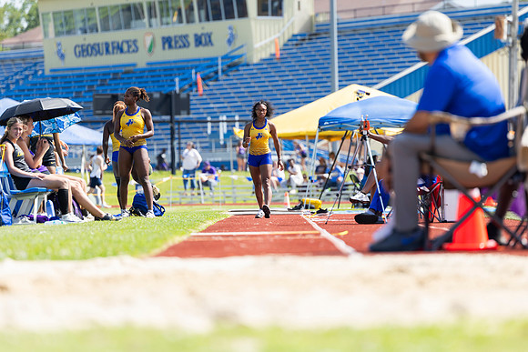T&F Senior Day192