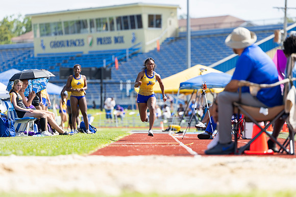 T&F Senior Day193