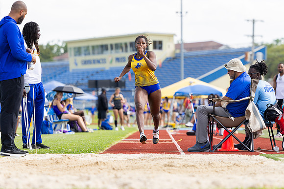 T&F Senior Day203