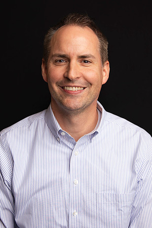 FacultyHeadshots2023_25