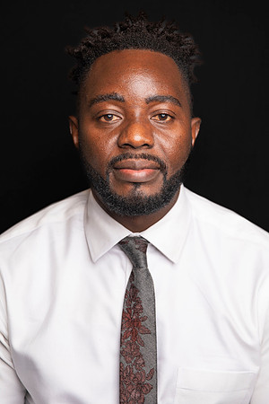 FacultyHeadshots2023_36