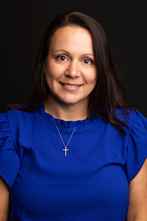 FacultyHeadshots2023_27