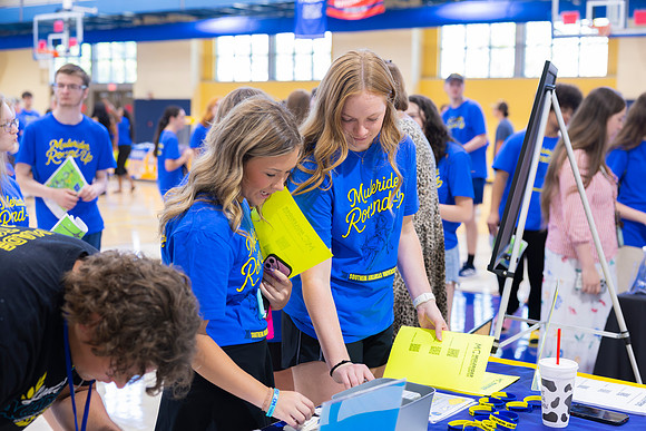 HW org fair_165
