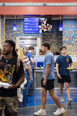 Blue and Gold Dining_22