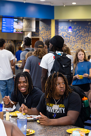 Blue and Gold Dining_28