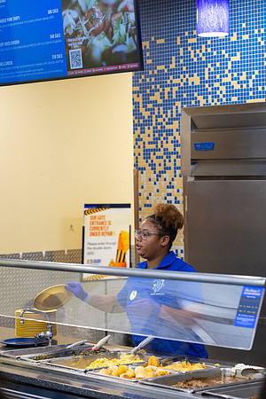 Blue and Gold Dining_40