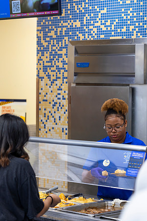 Blue and Gold Dining_41