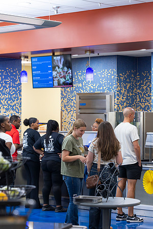 Blue and Gold Dining_43