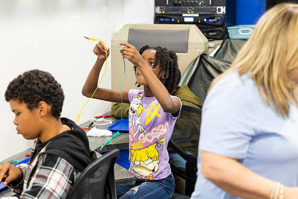 Lafayette Stem Lab100